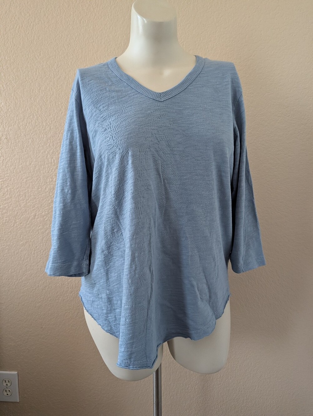 Wilt Ivory 3/4 Long Sleeve V-Neck Tee